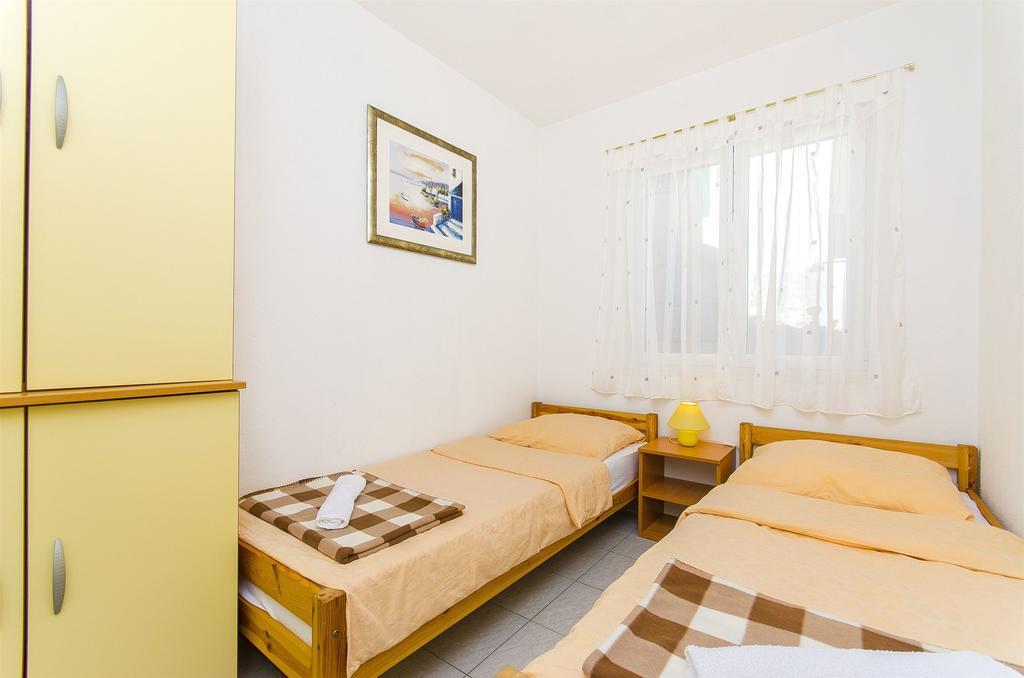 Apartment Antonio Bogomolje Exterior foto